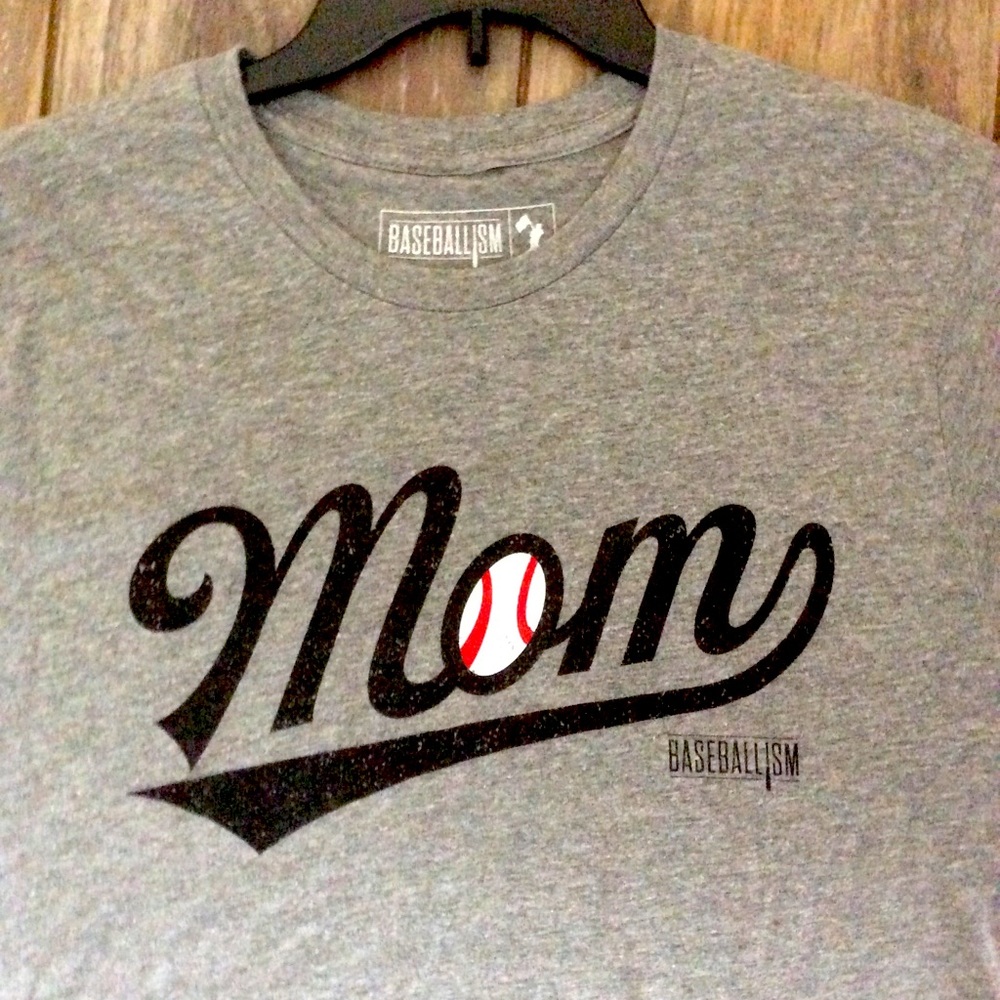 “MOM” Baseball T-shirt M